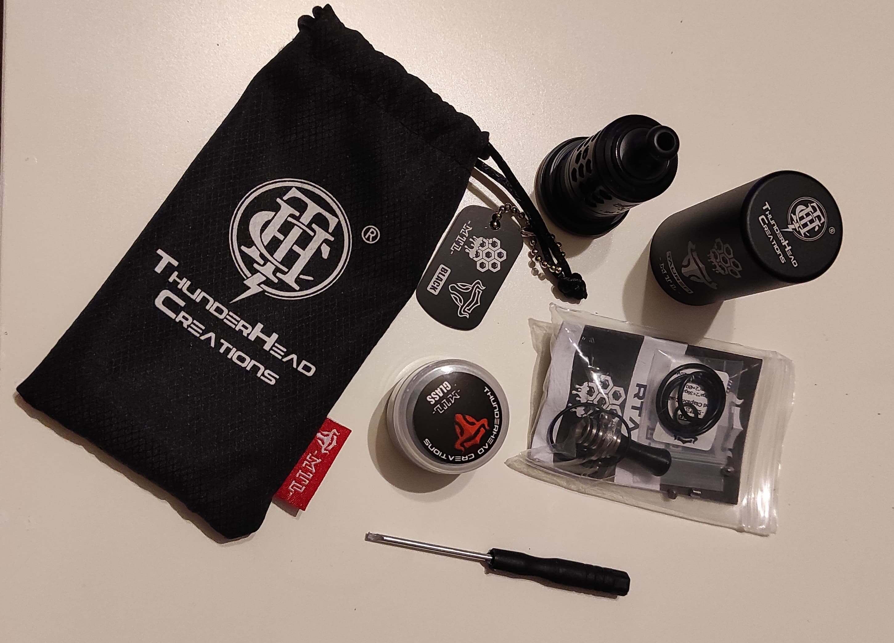 THC Tauren MTL RTA packaging