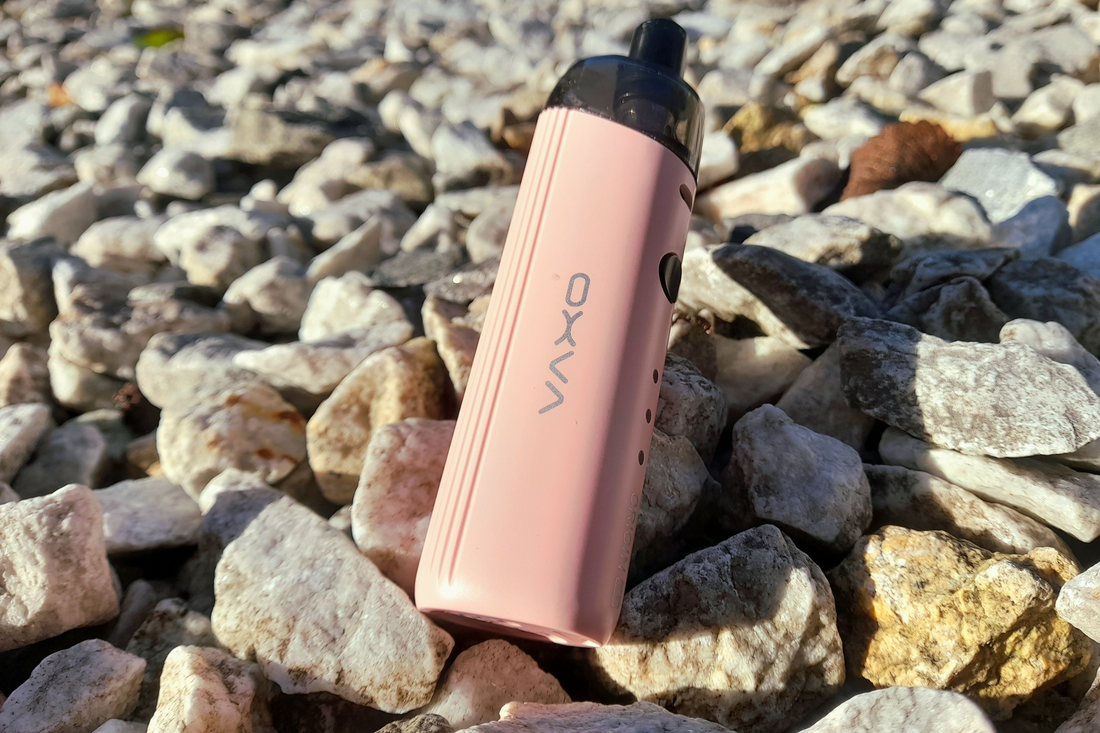 Oxva on the rocks